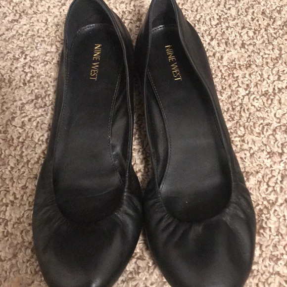 Nine West Shoes - Nine West black patent flats! W11